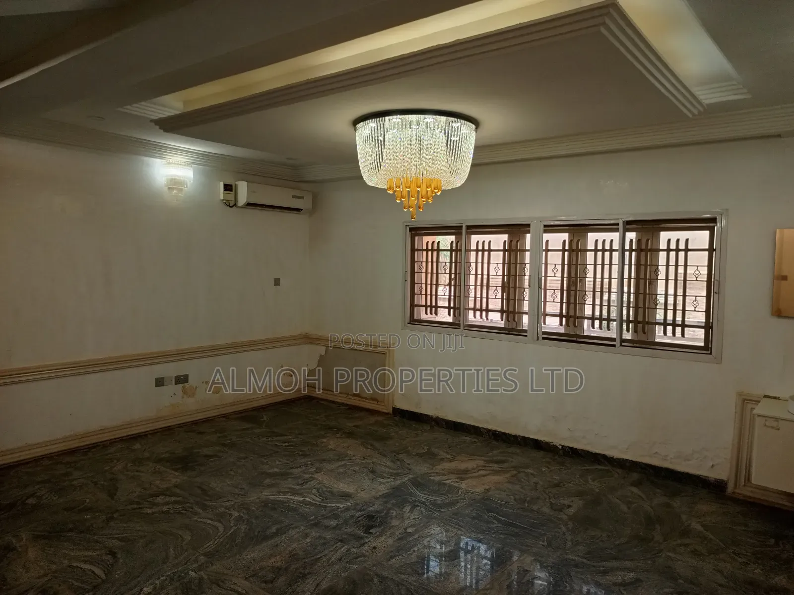 6bdrm Duplex in Apo Legislative for rent