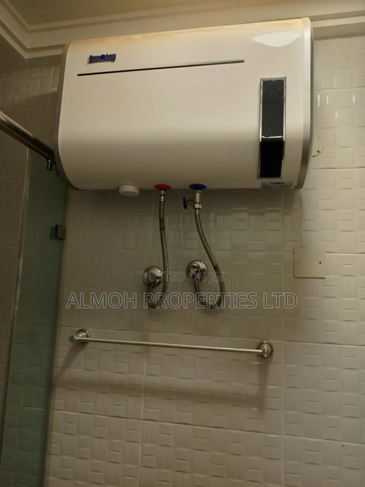 6bdrm Duplex in Apo Legislative for rent