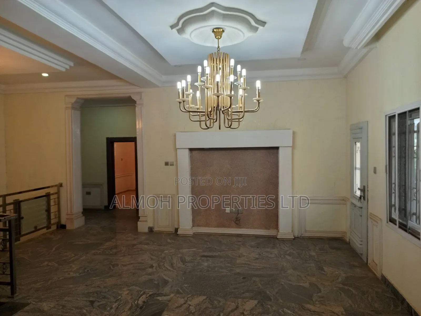 6bdrm Duplex in Apo Legislative for rent