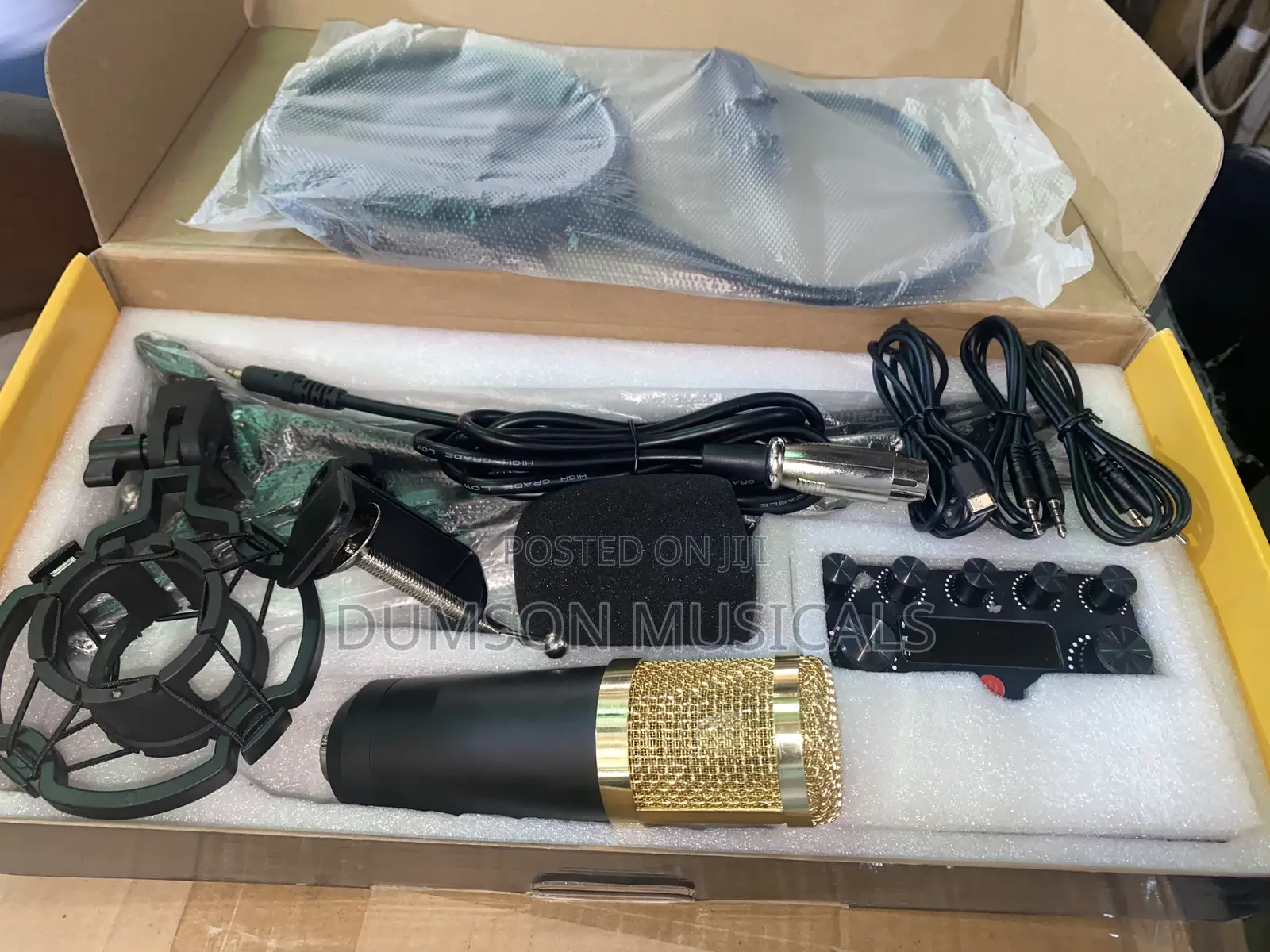 Studio Mic, Soundcard, and Puff Filter. Complete Gadgets