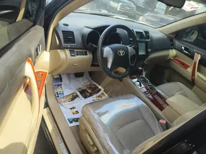 Toyota Highlander Limited 2010 Black