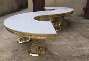 Gold 24 Seaters Events Tables