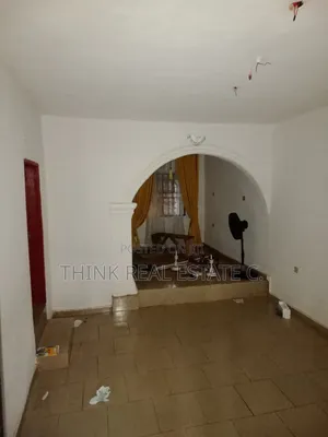 3bdrm House in Irhirhi,Airport Road, Benin City for rent