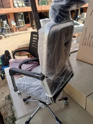 Executive Office Chair With Headrest