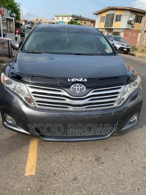 Toyota Venza AWD 2010 Gray