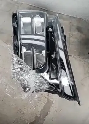 Head Lamp for Hyundai Santafe 2022 Available
