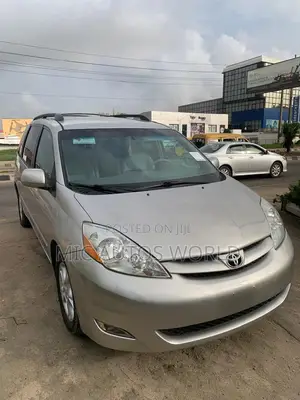 Toyota Sienna 2006 Gold