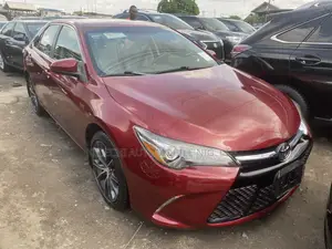 Toyota Camry XSE 4dr Sedan (2.5l 4cyl 6A) 2016 Red