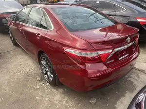Toyota Camry XSE 4dr Sedan (2.5l 4cyl 6A) 2016 Red