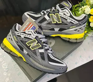 New Balance Sneakers