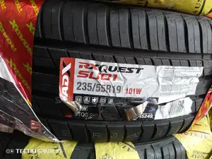 Photo - 235/55/19 Roadx Tyre for Suv Jeeps