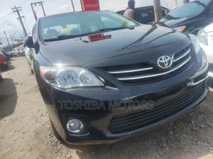 Toyota Corolla LE 4dr Sedan (1.8L 4cyl 4A) 2013 Black