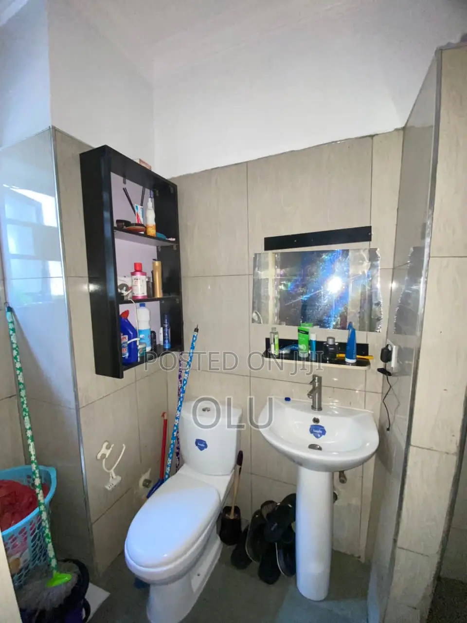 Furnished Mini Flat in Lekki County Home for sale