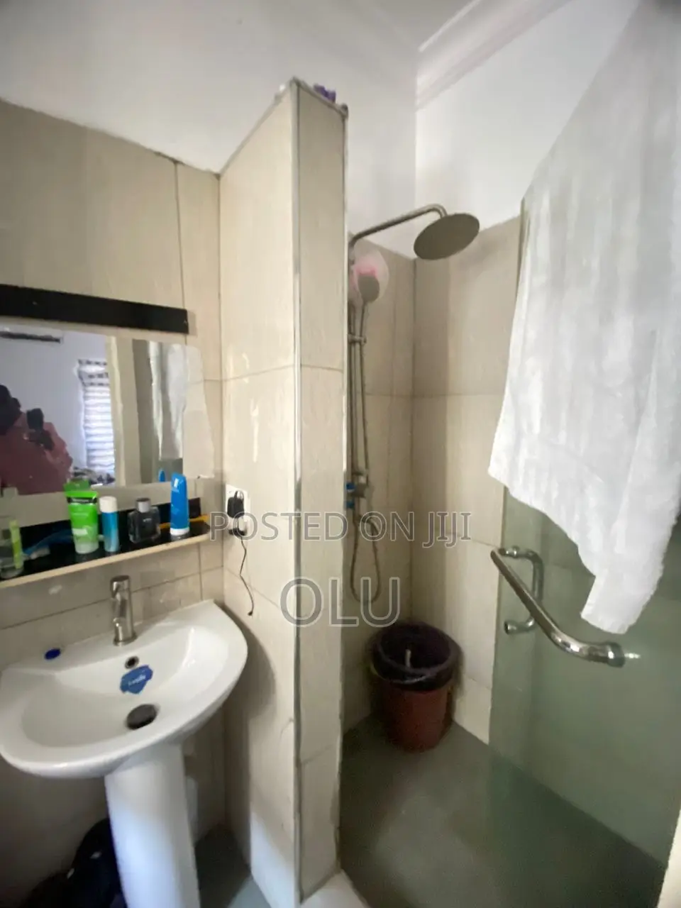 Furnished Mini Flat in Lekki County Home for sale