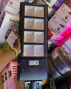 800w 8eyes All in One Solar Street Light
