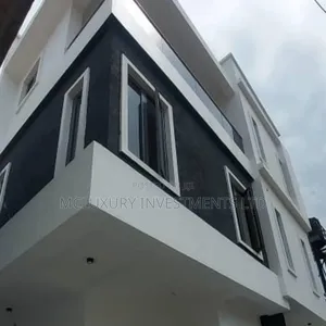 5bdrm House in Off Admiralty Road, Lekki for rent