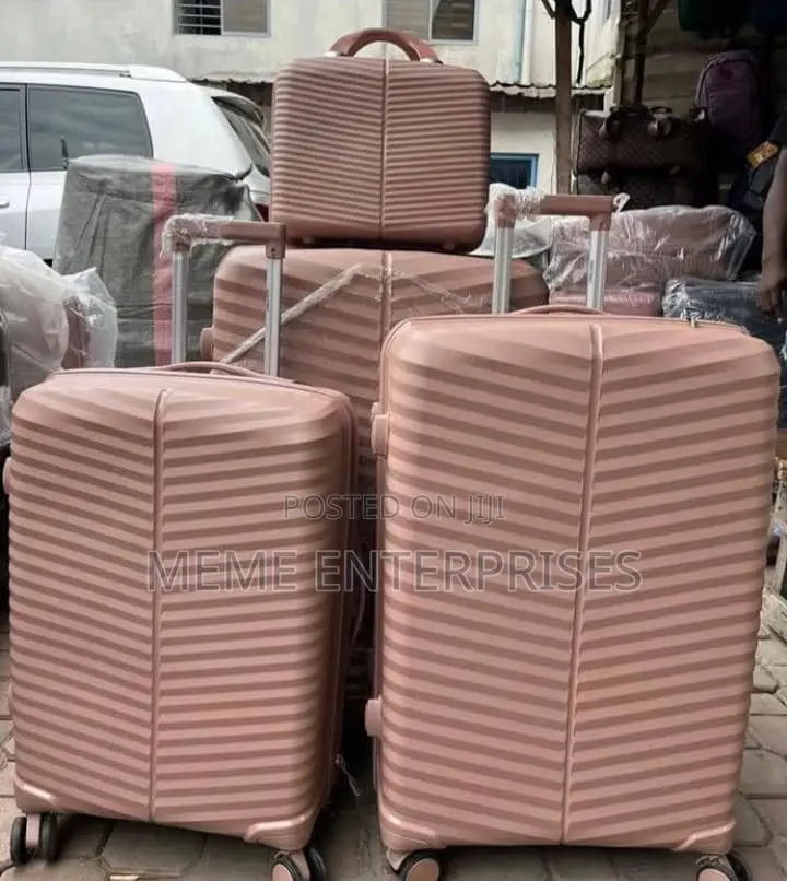 4:1 Luggage Box