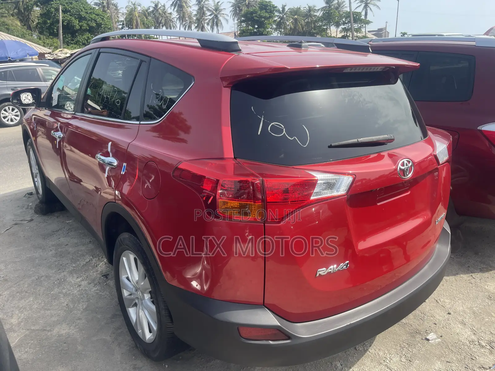Toyota RAV4 2015 Red
