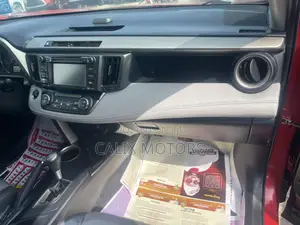 Toyota RAV4 2015 Red