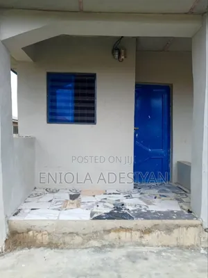 1bdrm Block of Flats in Bomode Oku Dangote, Igbogbo for rent