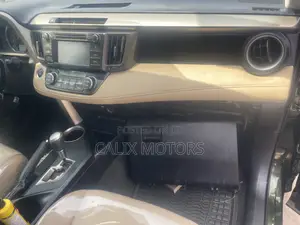 Toyota RAV4 2015 Green