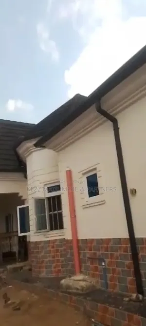 Photo - 4bdrm Bungalow in Mbodo ,Aluu, Port for sale