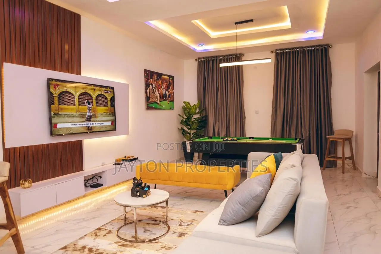 Luxury 3 Bedroom
