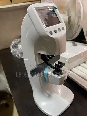 Lensometer Machine