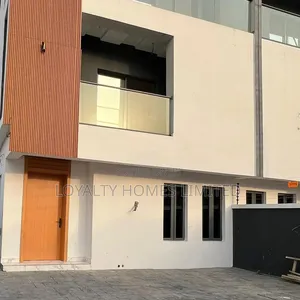 5bdrm House in Ikeja for sale