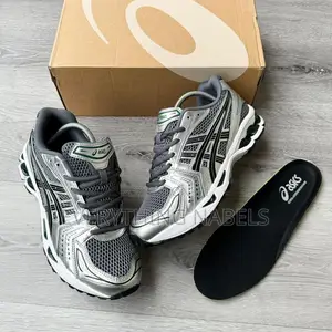 Asics Gel-Kayano SNKS