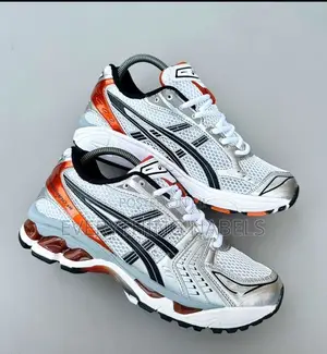 Asics Gel-Kayano SNKS