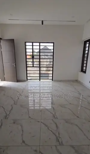 5bdrm House in Ogudu Gra for rent