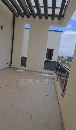 5bdrm House in Ogudu Gra for rent