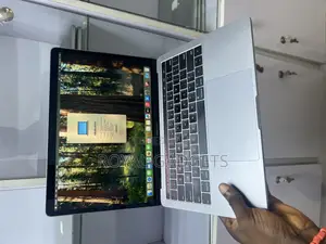 Laptop Apple MacBook Pro 2019 16GB Intel Core i5 SSD 256GB
