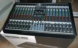 16 Channel Professional Mixer