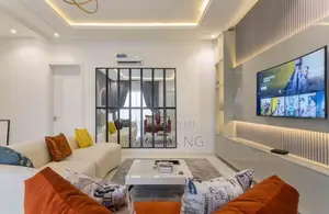 Luxurious Cozy 3-Bedroom Apartment for Short Stay