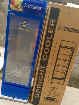 Reliable Snowsea Showcase -300l- With Warranty