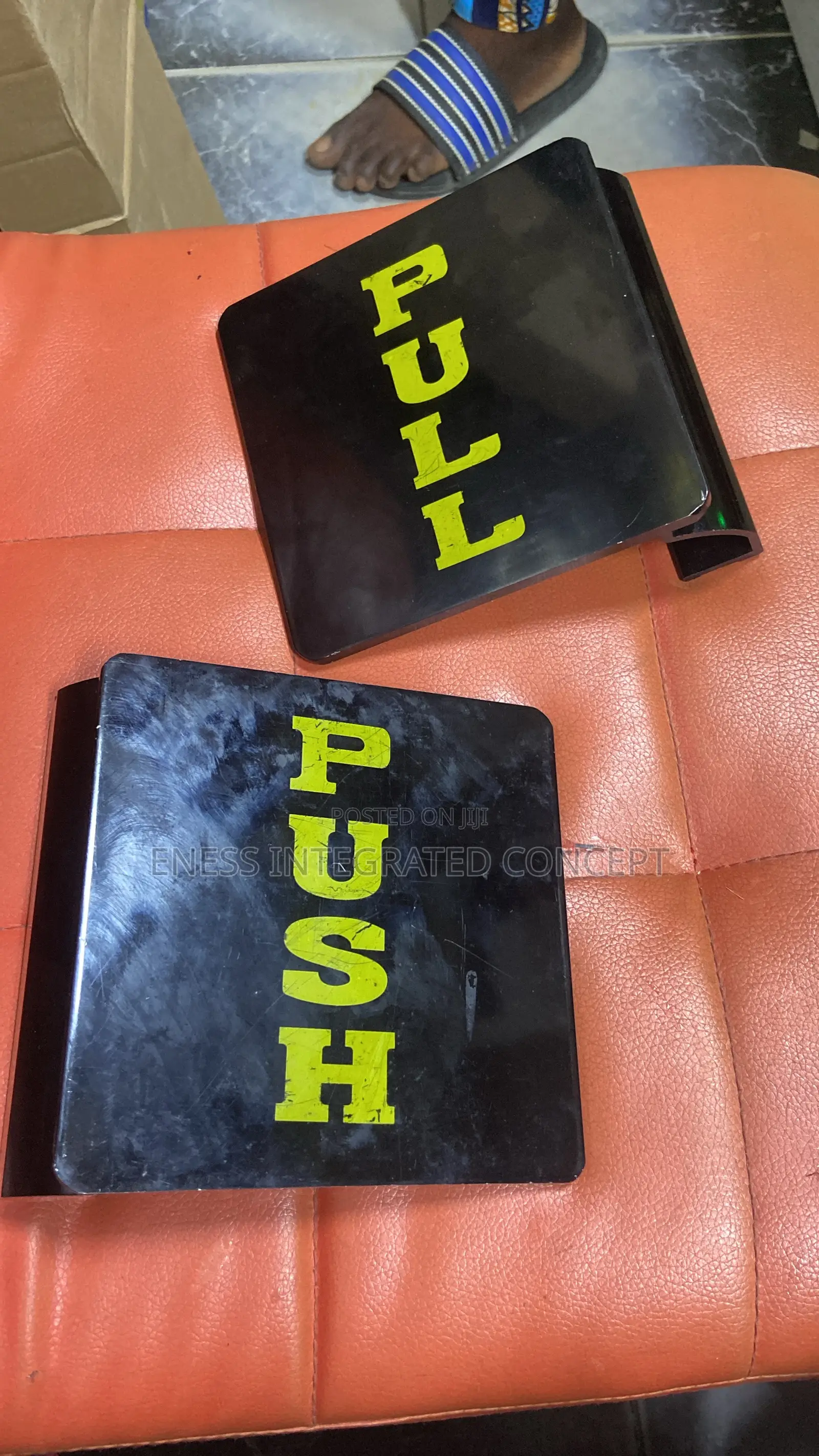 Push Pull Handle
