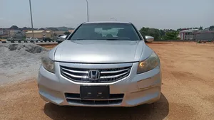 Photo - Honda Accord 2012 Silver