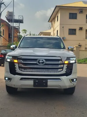 New Toyota Land Cruiser 2024 Off white