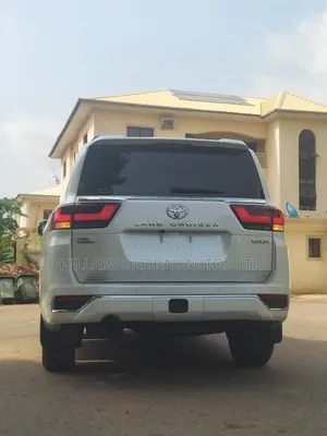 New Toyota Land Cruiser 2024 Off white