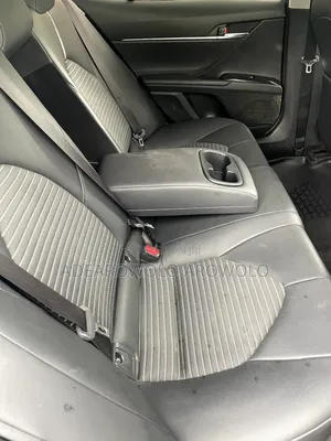 Toyota Camry SE FWD (2.5L 4cyl 8AM) 2018 Black