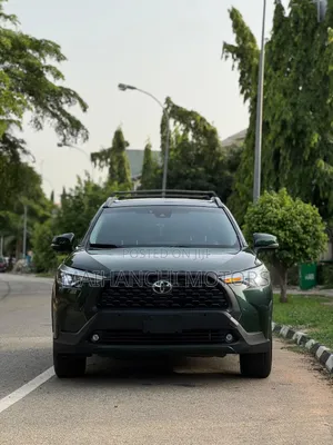 Toyota Corolla Cross 2.0 Petrol AWD 2021 Green