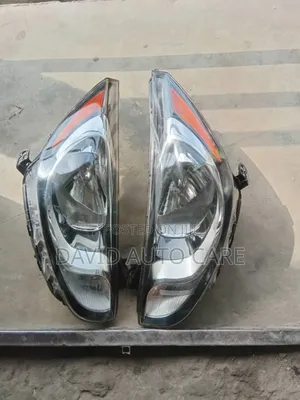 Set Head Lamp Hyundai Accent 2012