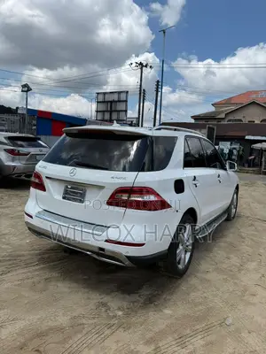 Mercedes-Benz M Class ML350 4dr SUV (3.5L 6cyl 7A) 2015 White