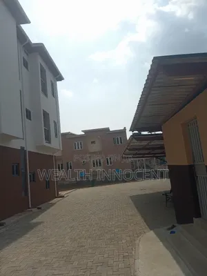 3bdrm Block of Flats in Guzape District for rent