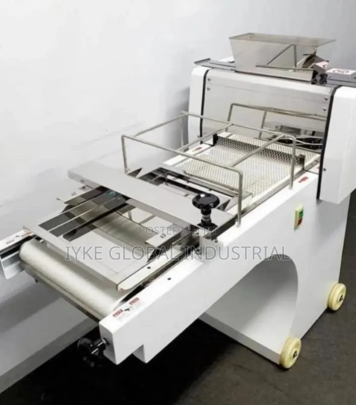 Bread Dough Moulder