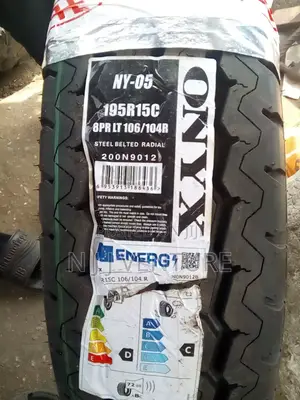 195 R15 Onyx Tire