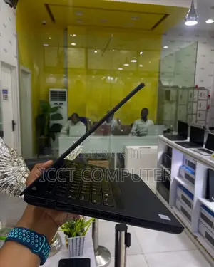 New Laptop Lenovo 8GB Intel Core I5 SSD 256GB