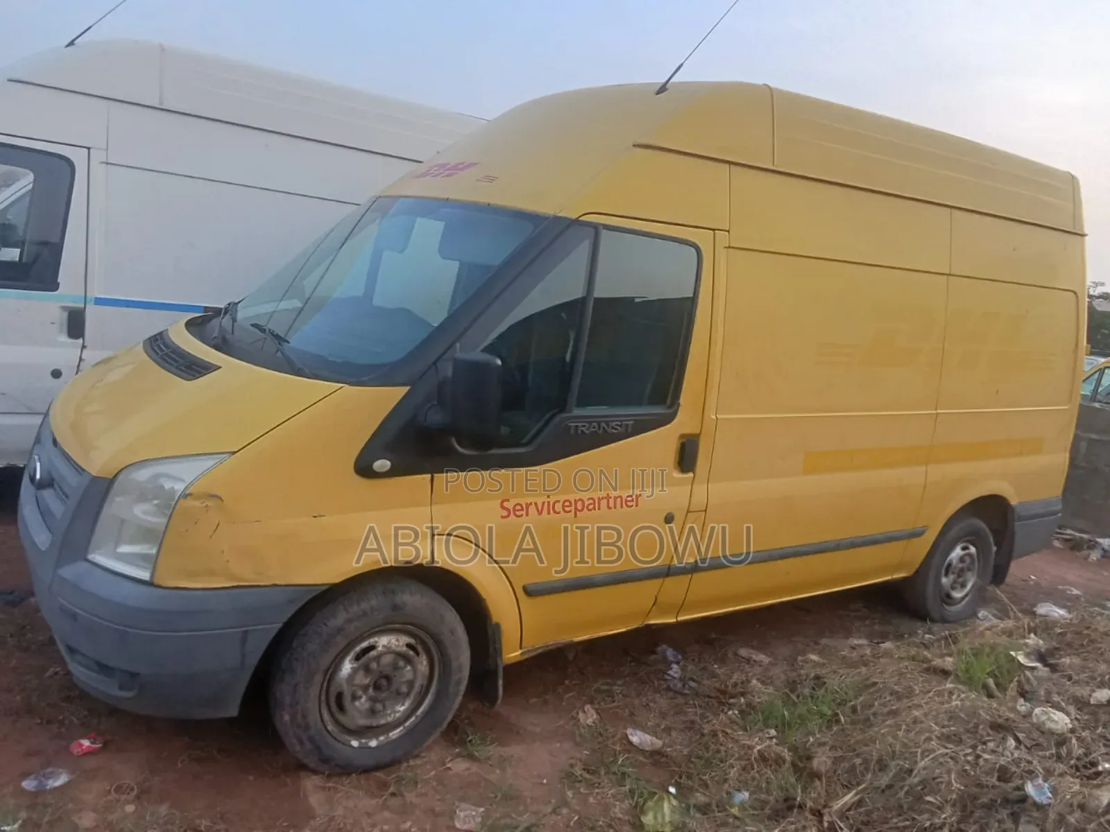 Ford Transit 2012 Yellow